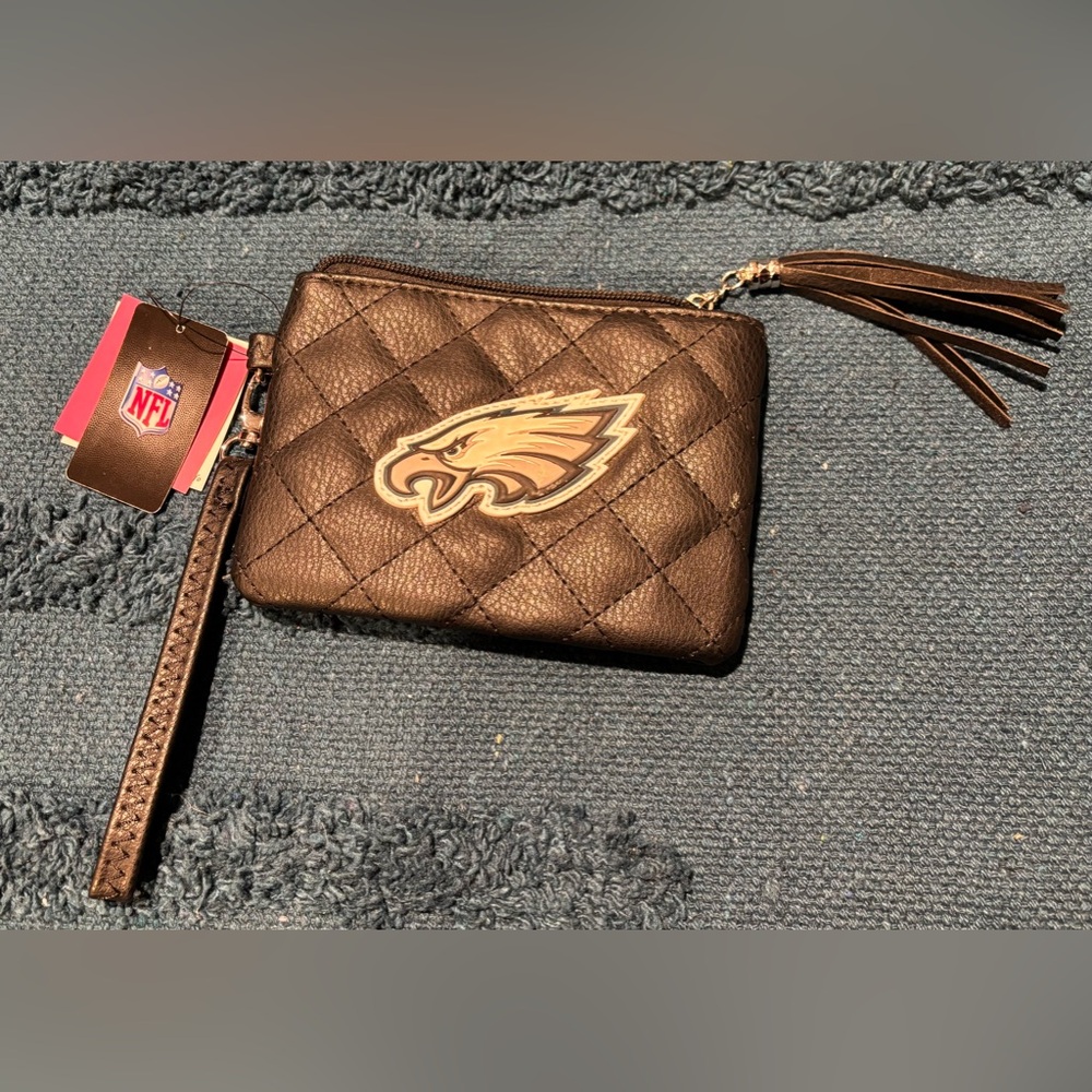 NWT Black NFL Philadelphia Eagles Quilted Wristlet Clutch ft Emblem & Tassel 🏈 - Picture 2 of 14